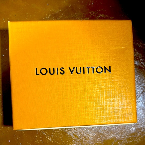 New… Signature LV wallet. Never used. Wallet with card slot and pocket. - Picture 1 of 7